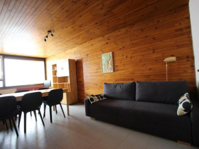 Appartement à Chamrousse 1750, 2 pièces, au pied des pistes et commerces - FR-1-549-109